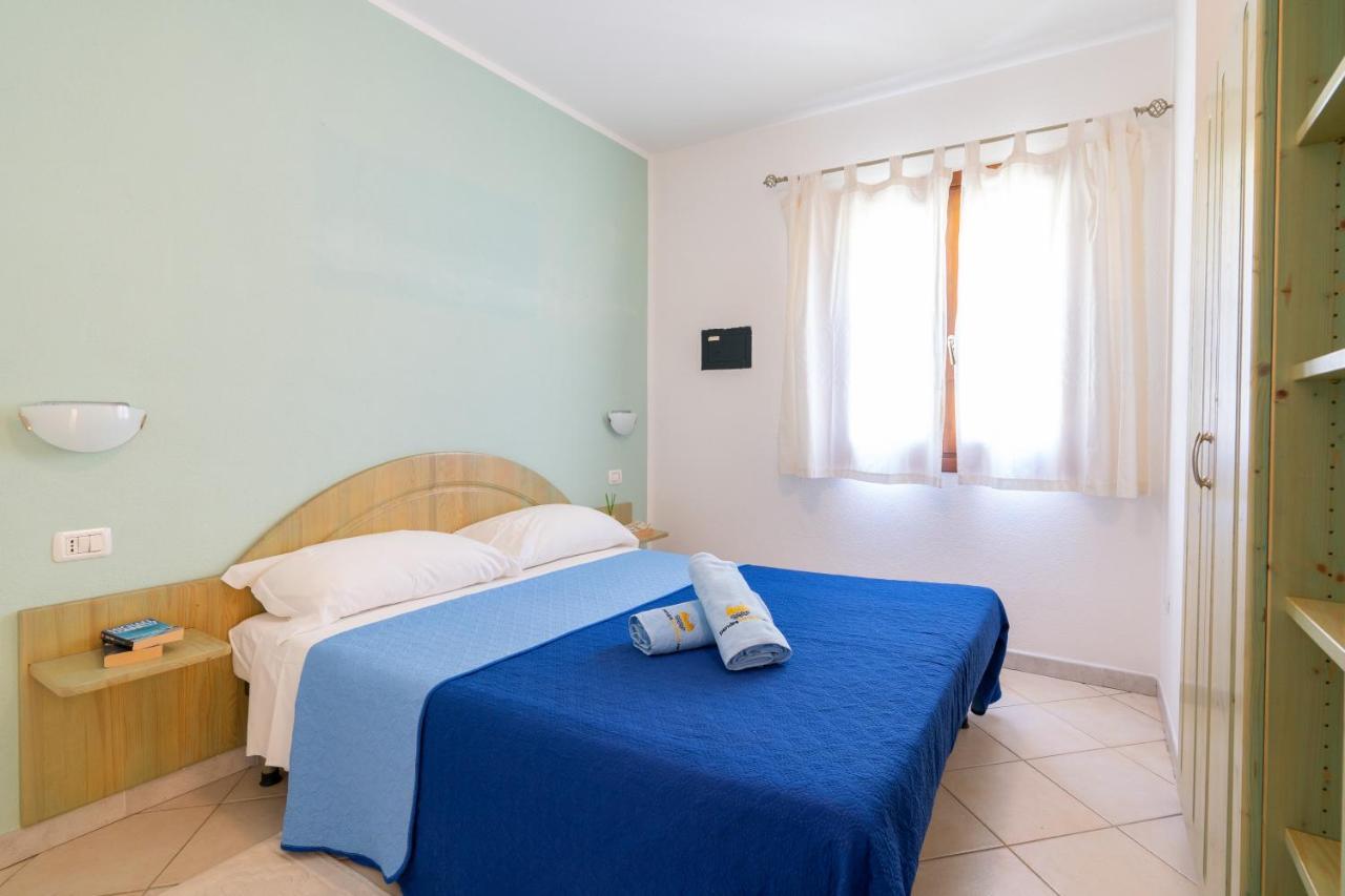 Residence Costa Del Turchese Badesi Extérieur photo