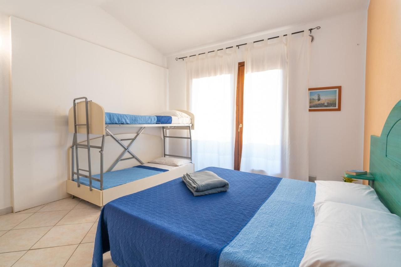 Residence Costa Del Turchese Badesi Extérieur photo